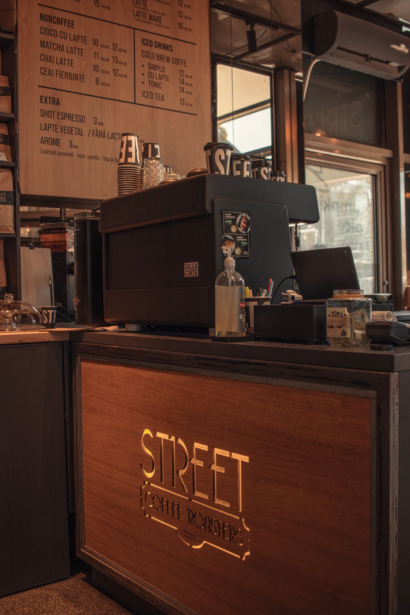 Street Coffee Crișul Shopping Center, Oradea